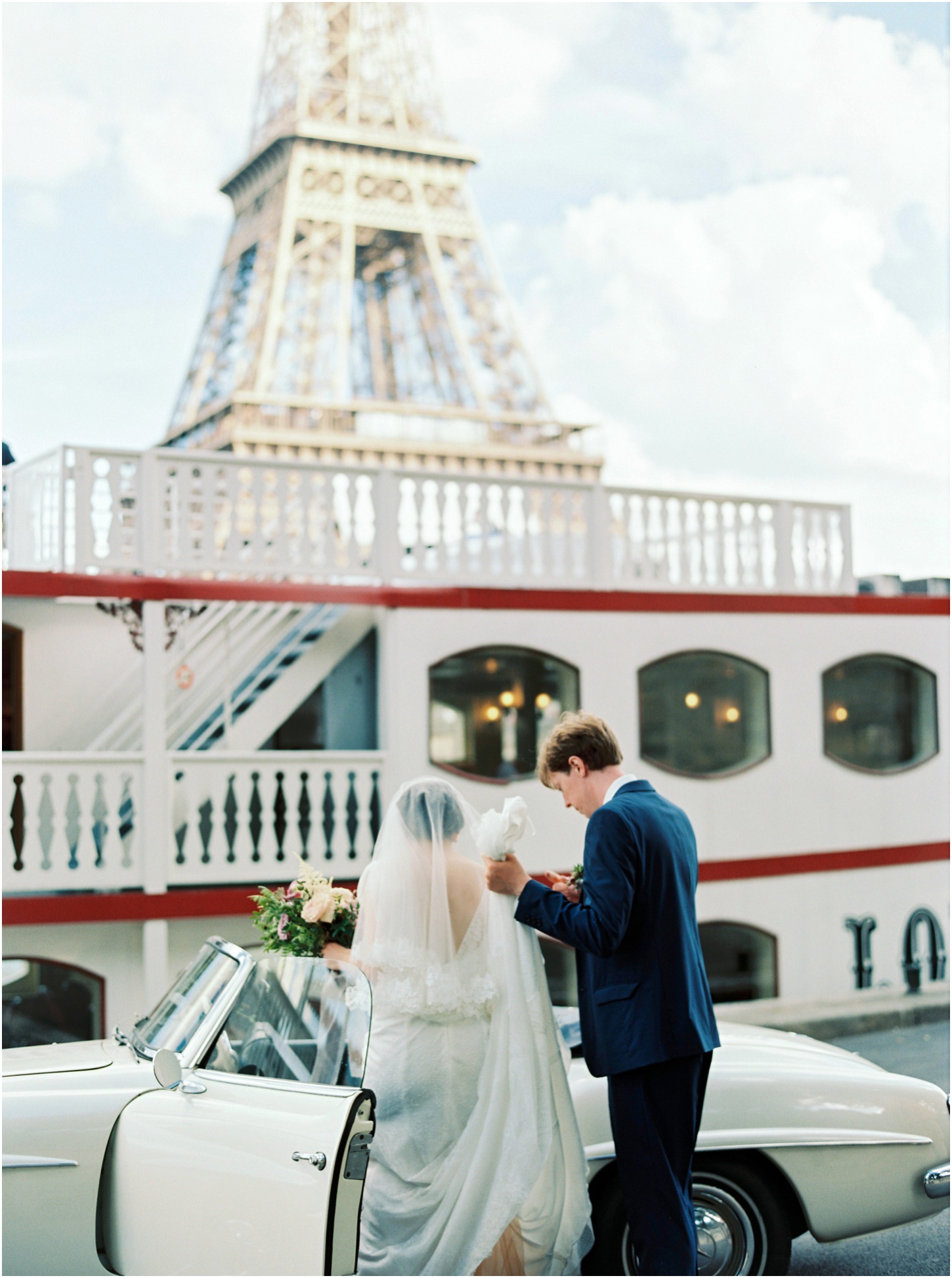 6 Tips for Finding Your Destination Wedding Photographer